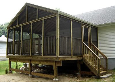 Screened in porch